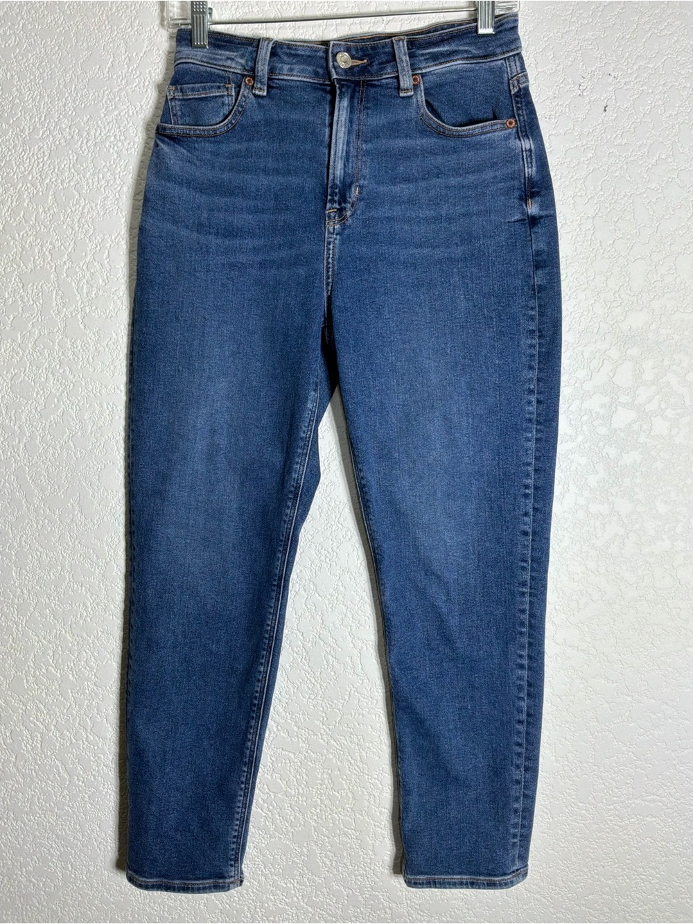 Classic American Eagle High-Rise Mom Jeans -Size 4 Short